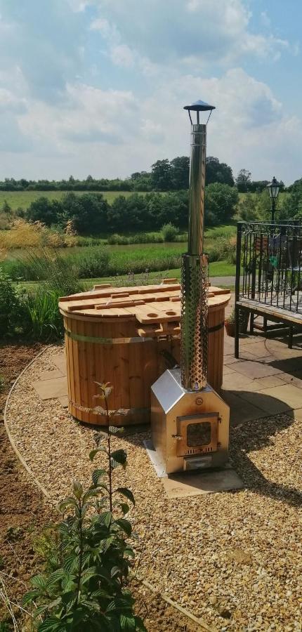 Fair Farm Hideaway Vila Waltham on the Wolds Exterior foto