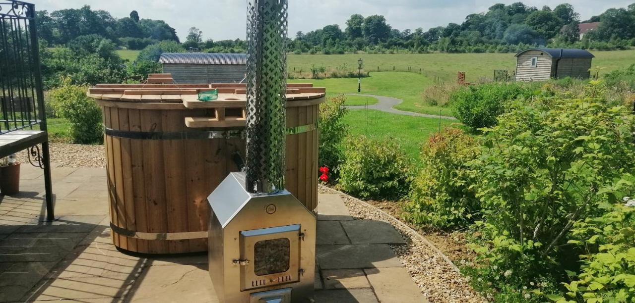 Fair Farm Hideaway Vila Waltham on the Wolds Exterior foto