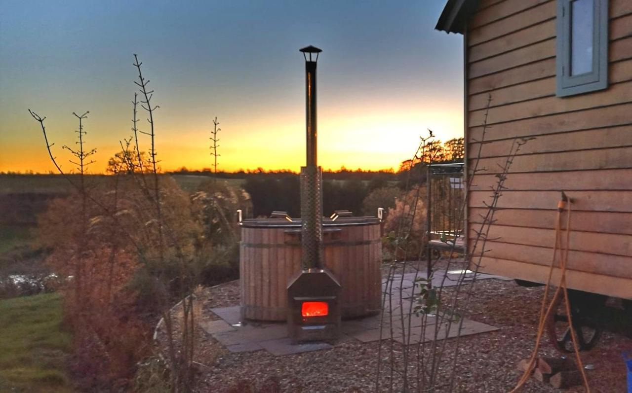 Fair Farm Hideaway Vila Waltham on the Wolds Exterior foto
